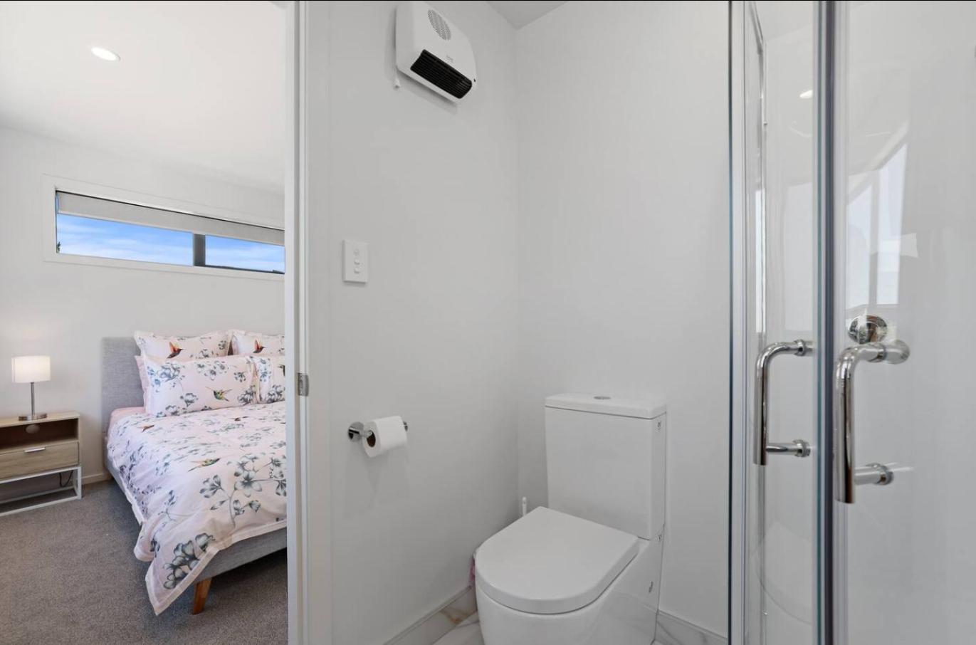 Discover A Brand New Apartment In Vibrant Chch Christchurch Bagian luar foto